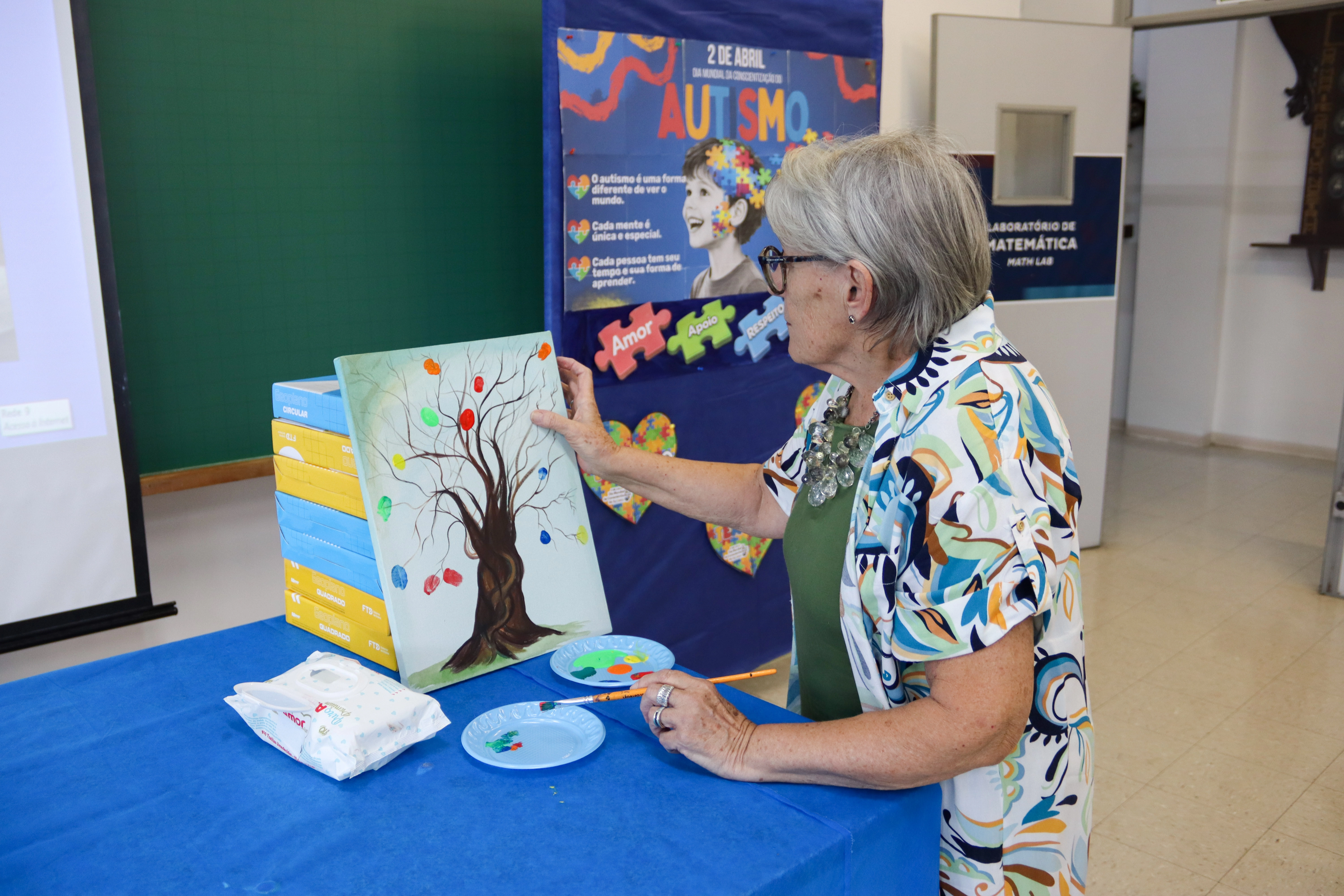Encontro com famílias marca o Dia Mundial da Conscientização do Autismo no Colégio Sagrado Coração de Jesus, em Curitiba/PR
