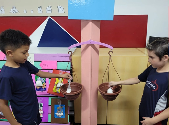 Educandos do 3º ano aprendem sobre unidades de massa de forma divertida e prática