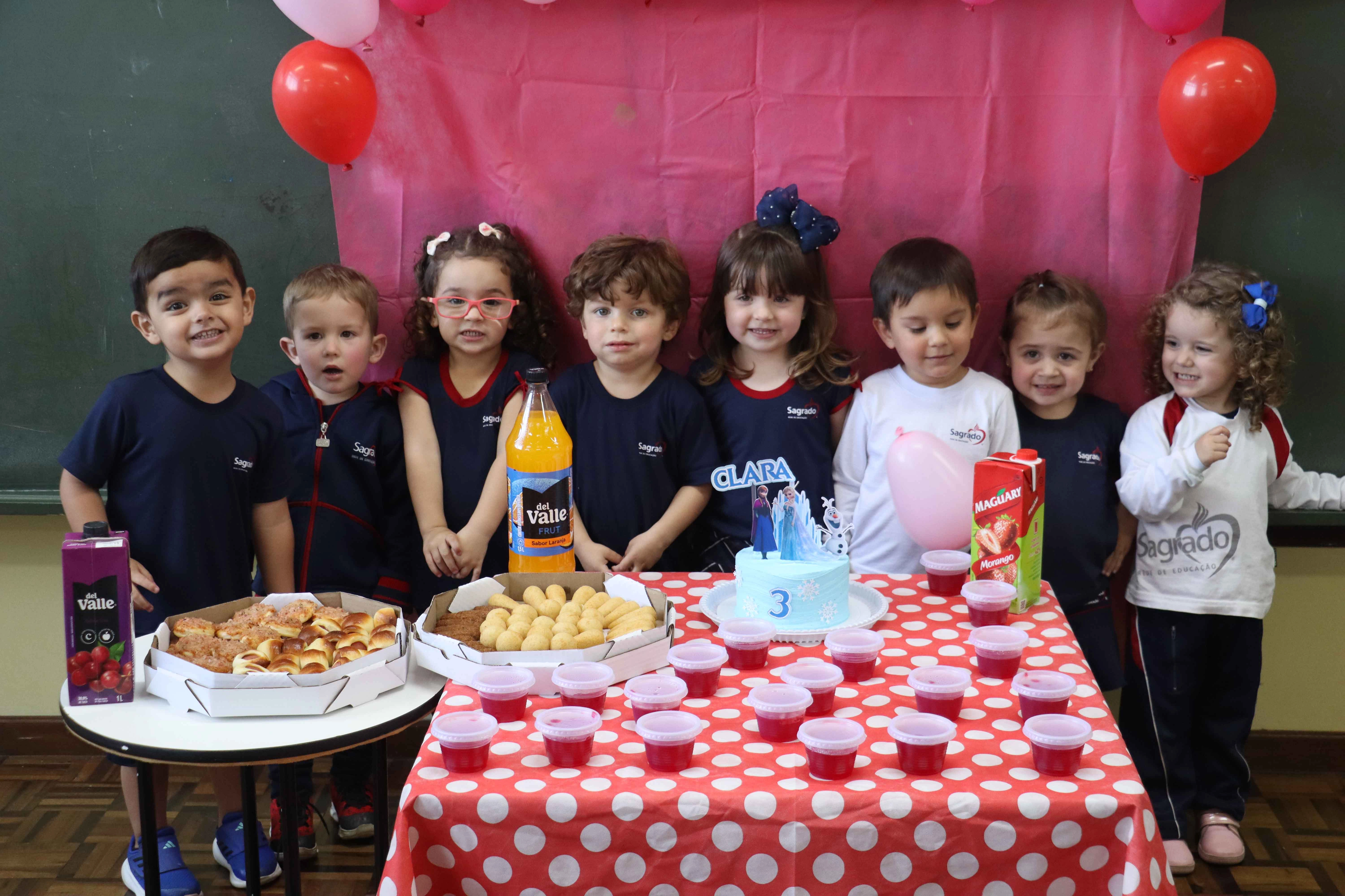 Educação Infantil celebra a vida dos aniversariantes de agosto fortalecendo laços e promovendo aprendizados