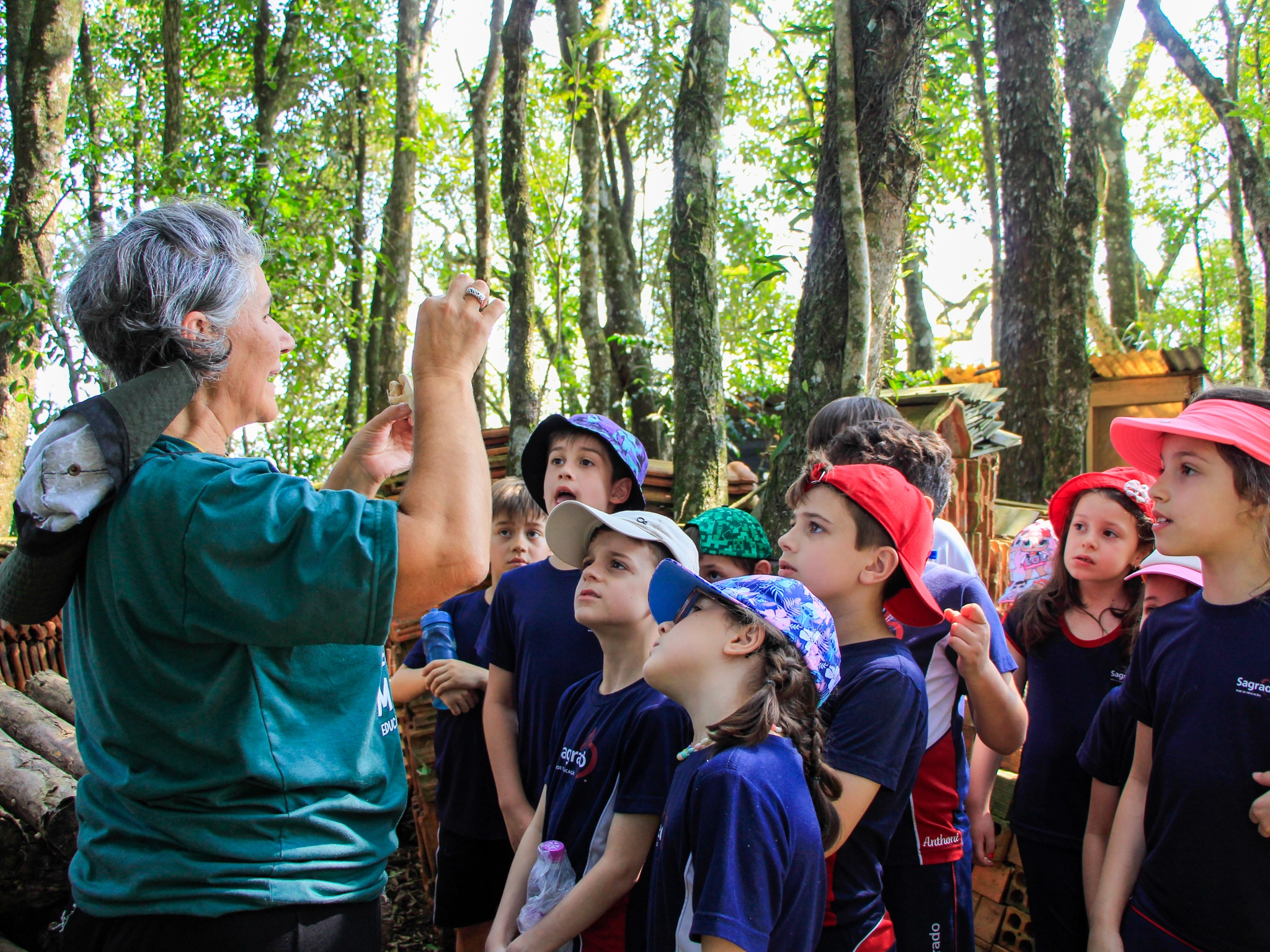 Aula de Campo conecta educandos à Natureza e ao Aprendizado