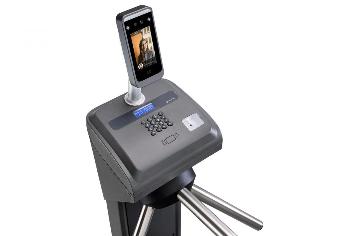 Escola de Educação Básica São Domingos implanta catracas eletrônicas para reforçar segurança e cuidado com a Comunidade Educacional