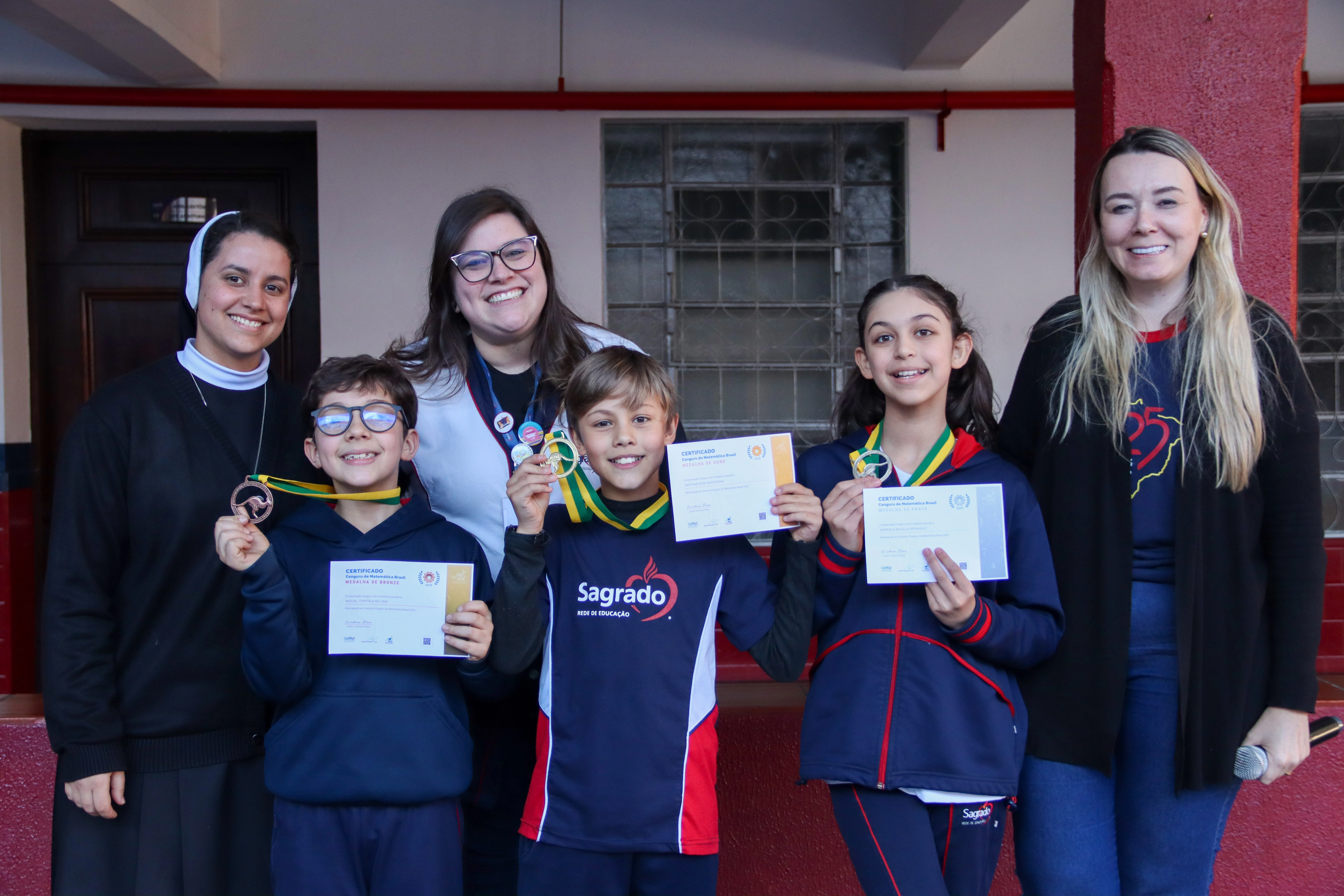 Colégio Sagrado Coração de Jesus realiza entrega de medalhas e certificados