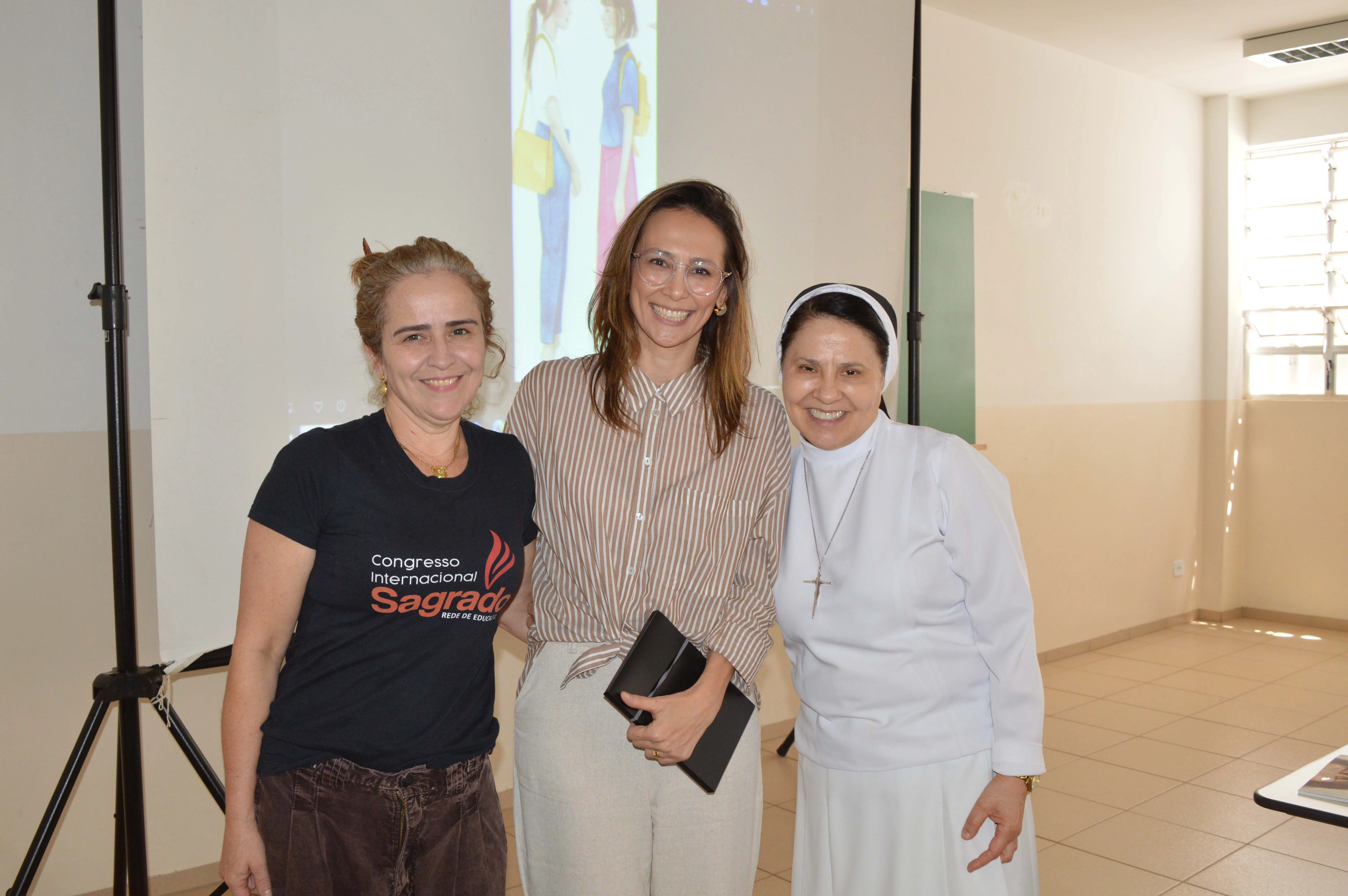 Ex-educandas retornam ao Colégio Coração de Jesus e inspiram educandos com histórias de vida e literatura
