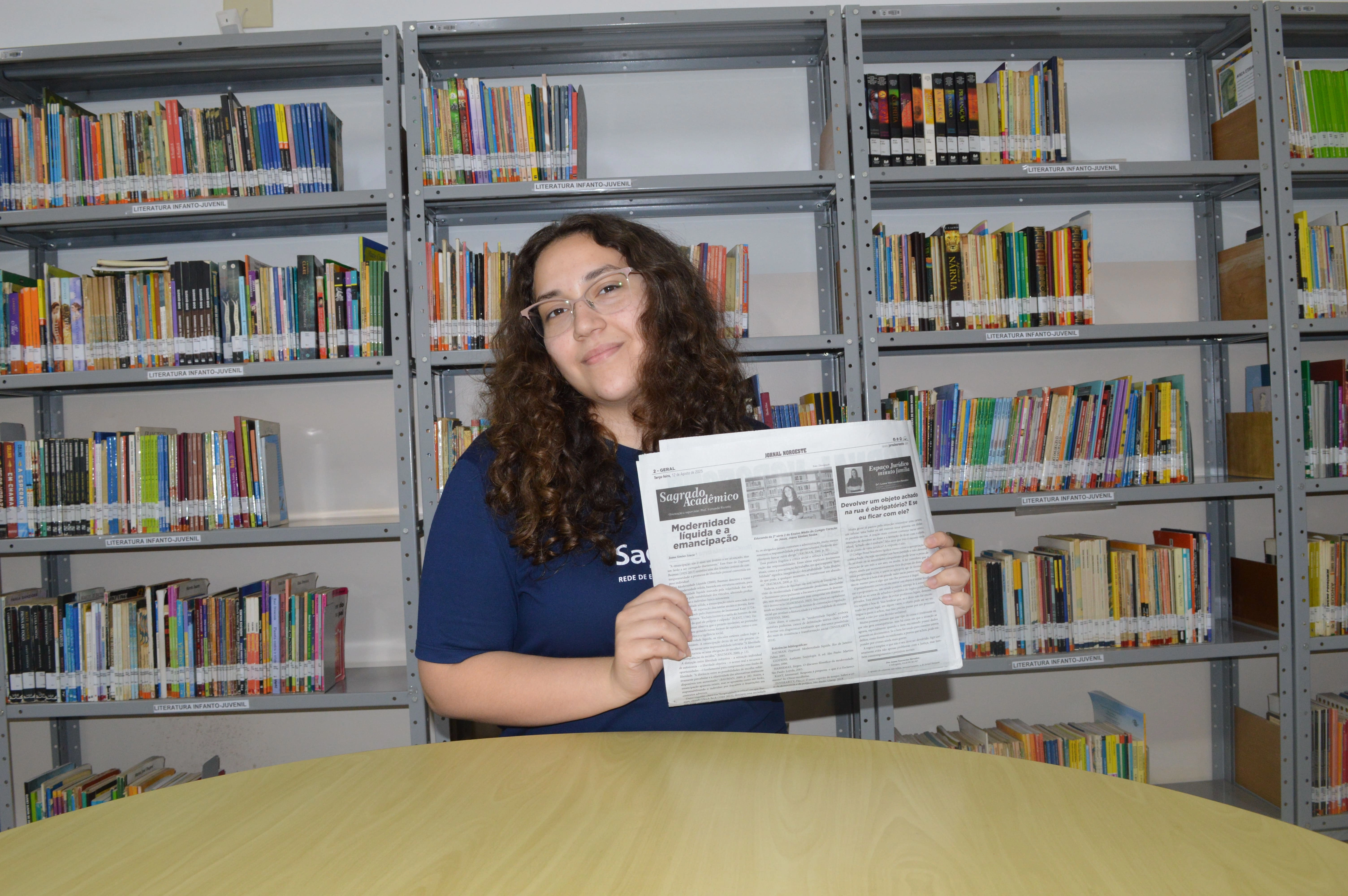 SAGRADO Acadêmico apresenta artigo de Joana Simões Souza, da 2ª série 2, sobre modernidade líquida e emancipação