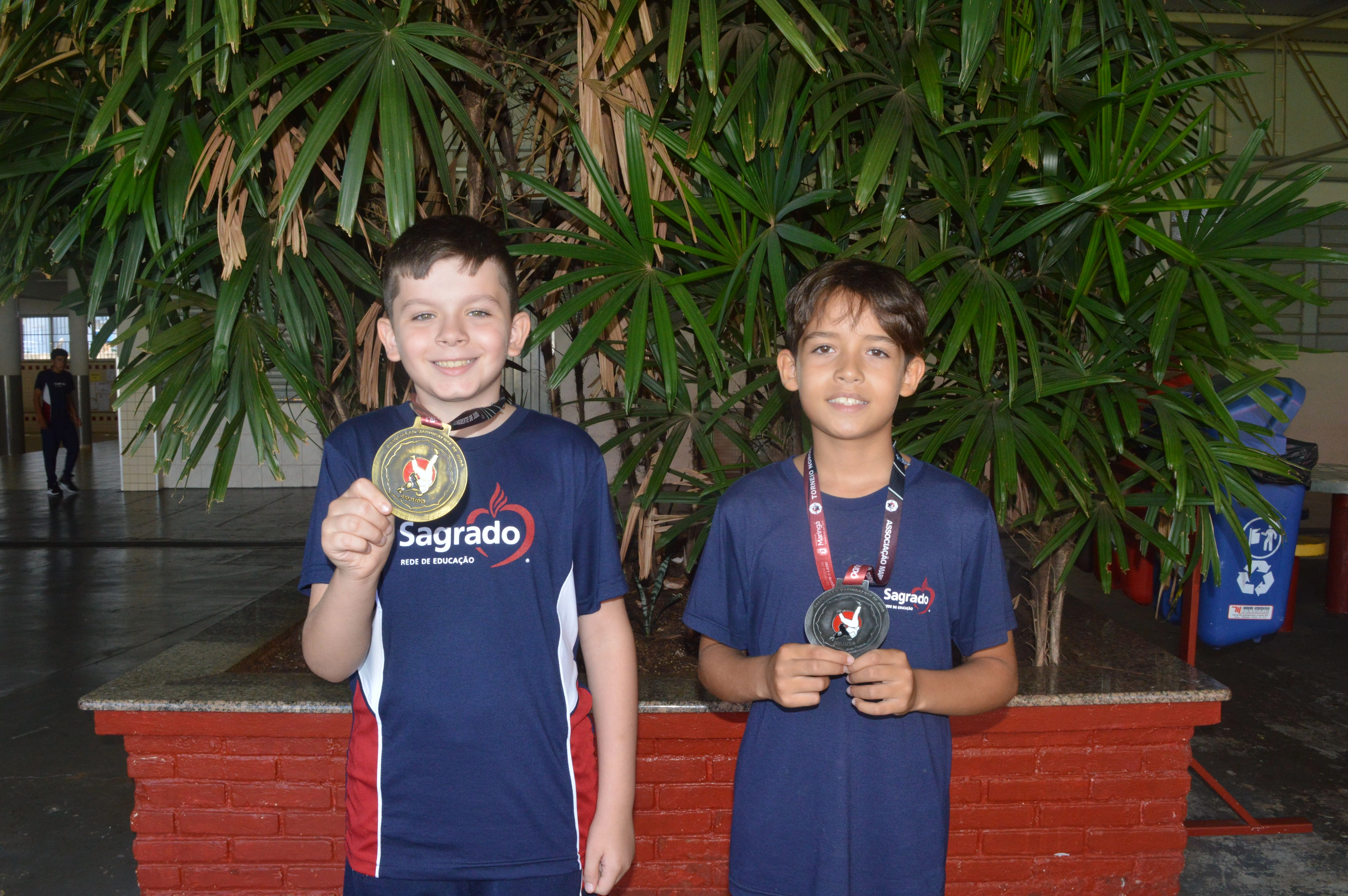 Educandos do 4º ano 1 conquistam medalhas em torneio de judô em Maringá