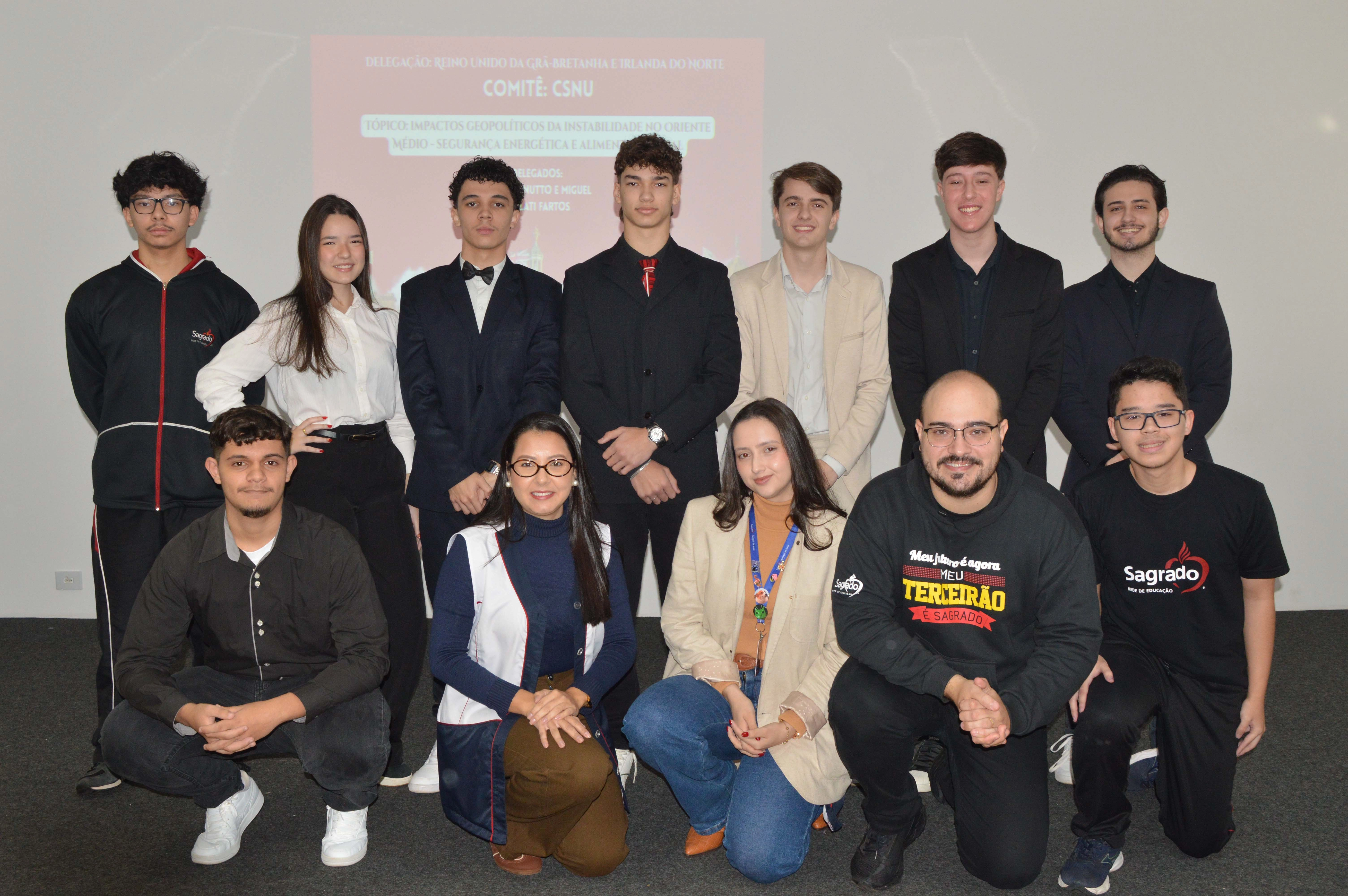 Apresentações de seminários marcam etapa final dos Itinerários Formativos no Colégio Coração de Jesus