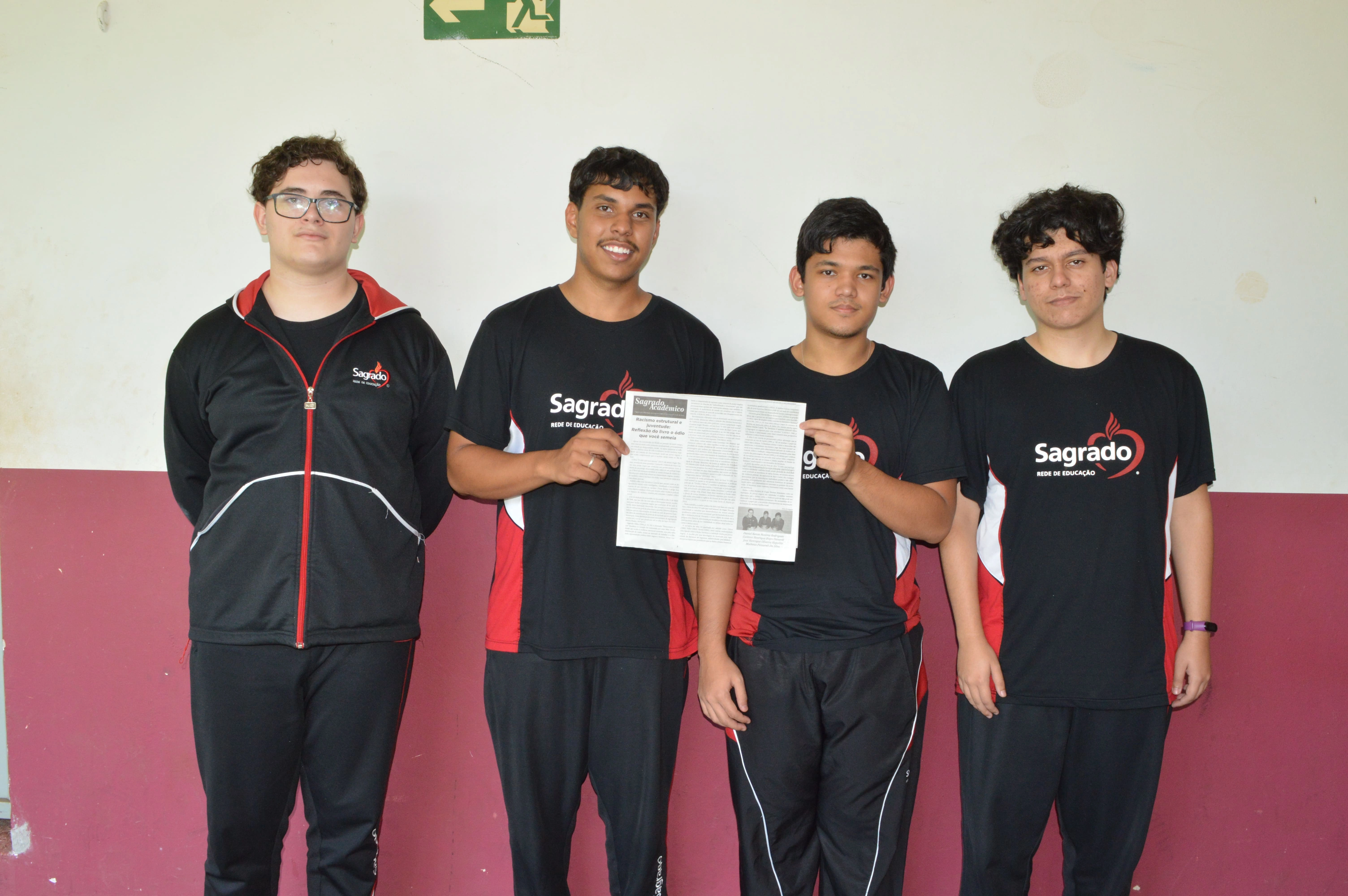 SAGRADO Acadêmico apresenta artigo de Daniel Kenzo Nosima Rodrigues, Gustavo Henrique Bispo Denardi, José Henrique Oliveira Hypolito e Matheus Passareli da Silva, educandos da 3ª série 1, sobre racismo estrutural e juventude