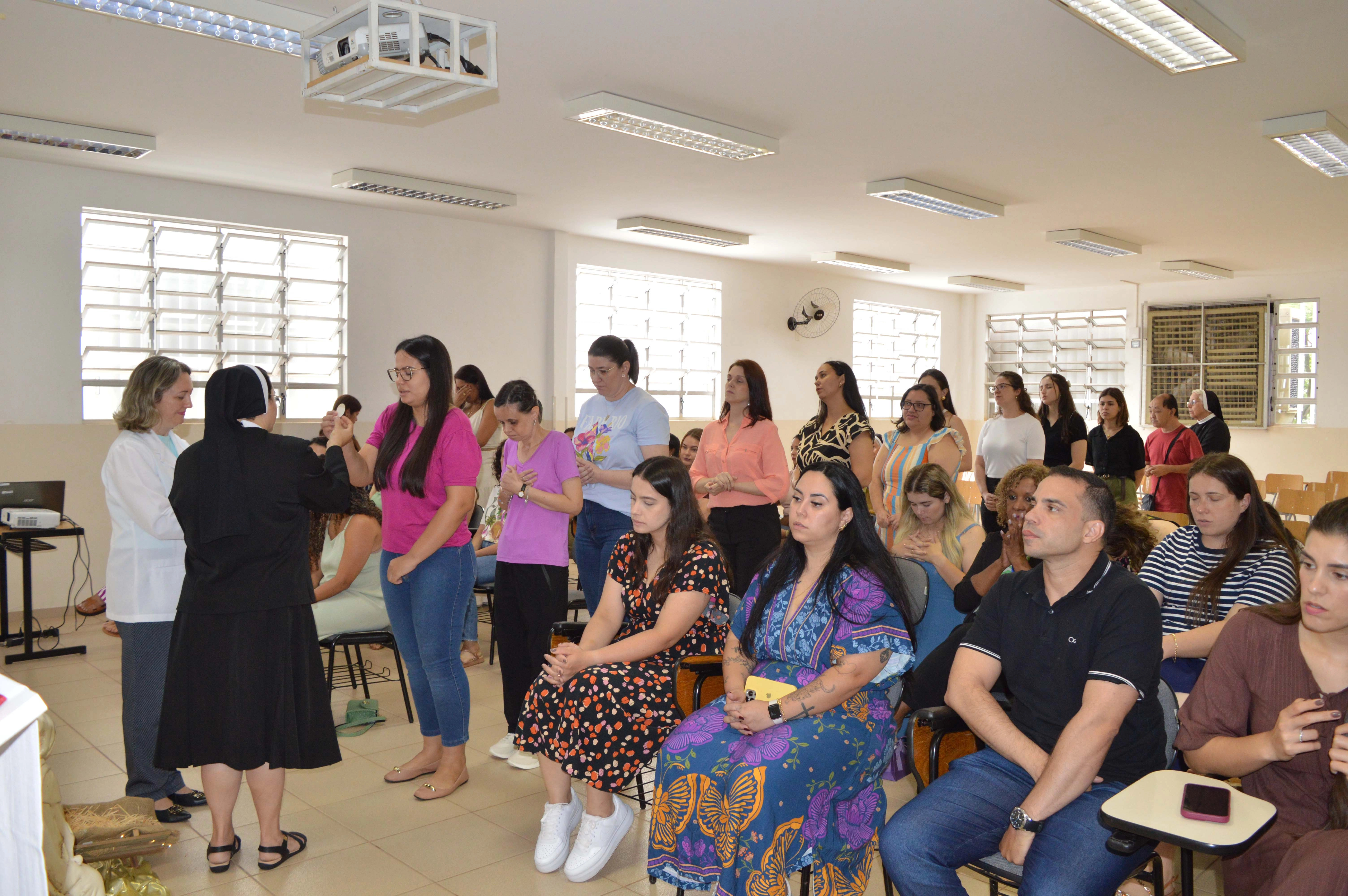 Celebração e confraternização de Natal marcam encontro especial com os educadores