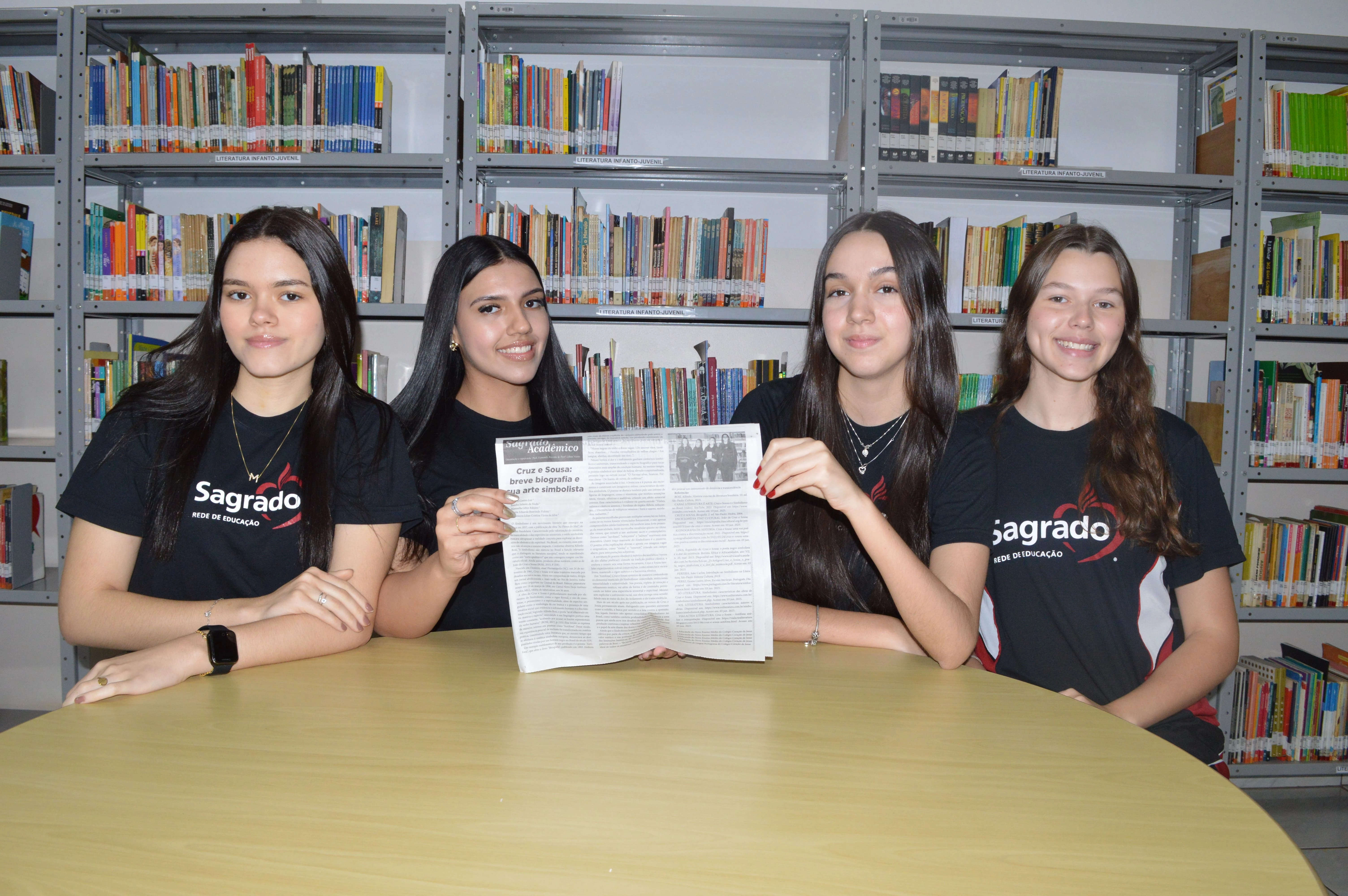 SAGRADO Acadêmico apresenta artigo das educandas Beatriz Castro Luz, Bianka Infante de Nadai, Manuella Gibin Ribeiro e Maria Eduarda Benvindo Vidotti, 2ª série 1, sobre Cruz e Sousa e sua arte simbolista