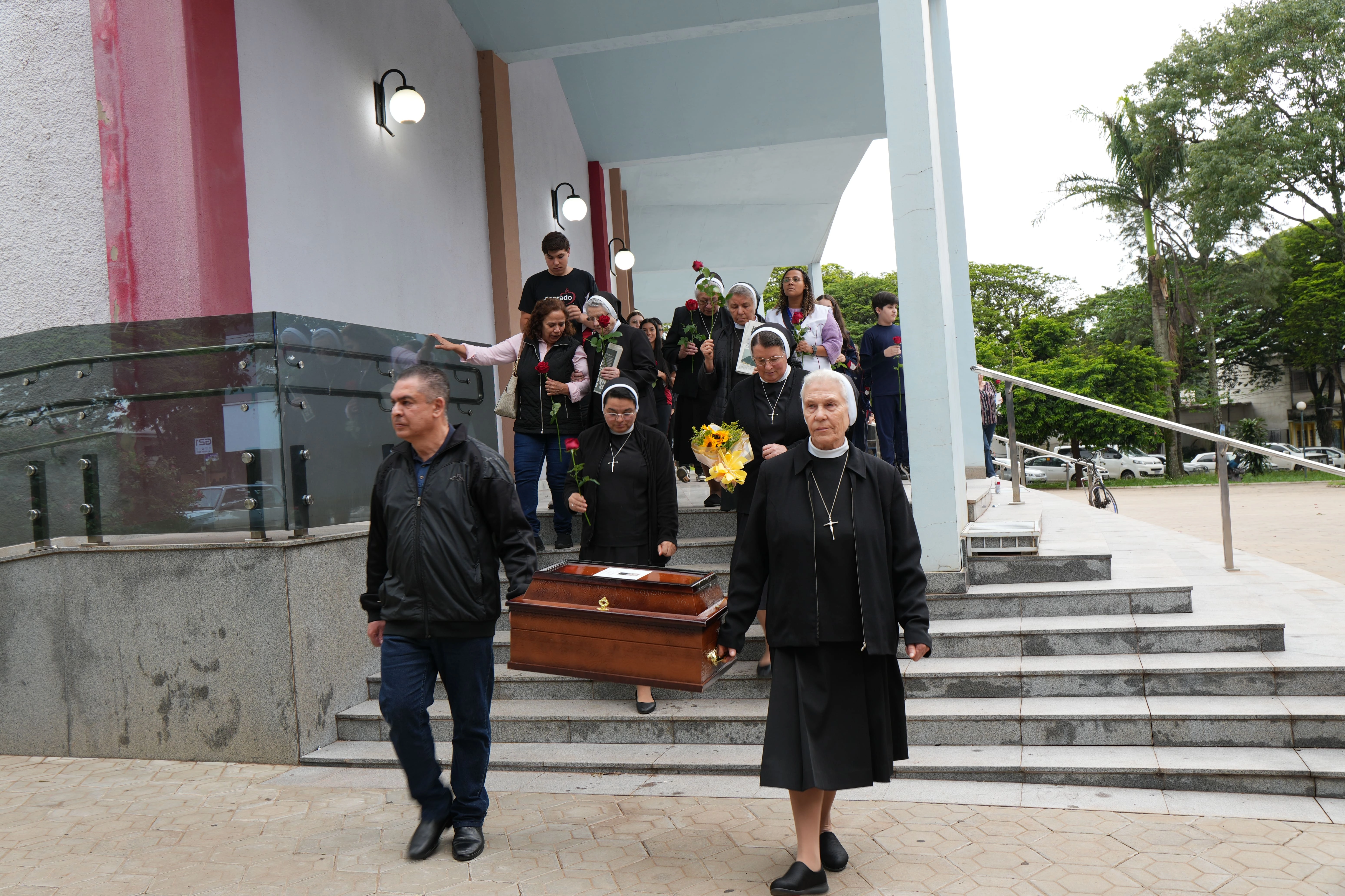 Irmã Domingas Brotto retorna a Nova Esperança para repousar na cidade que chamou de lar
