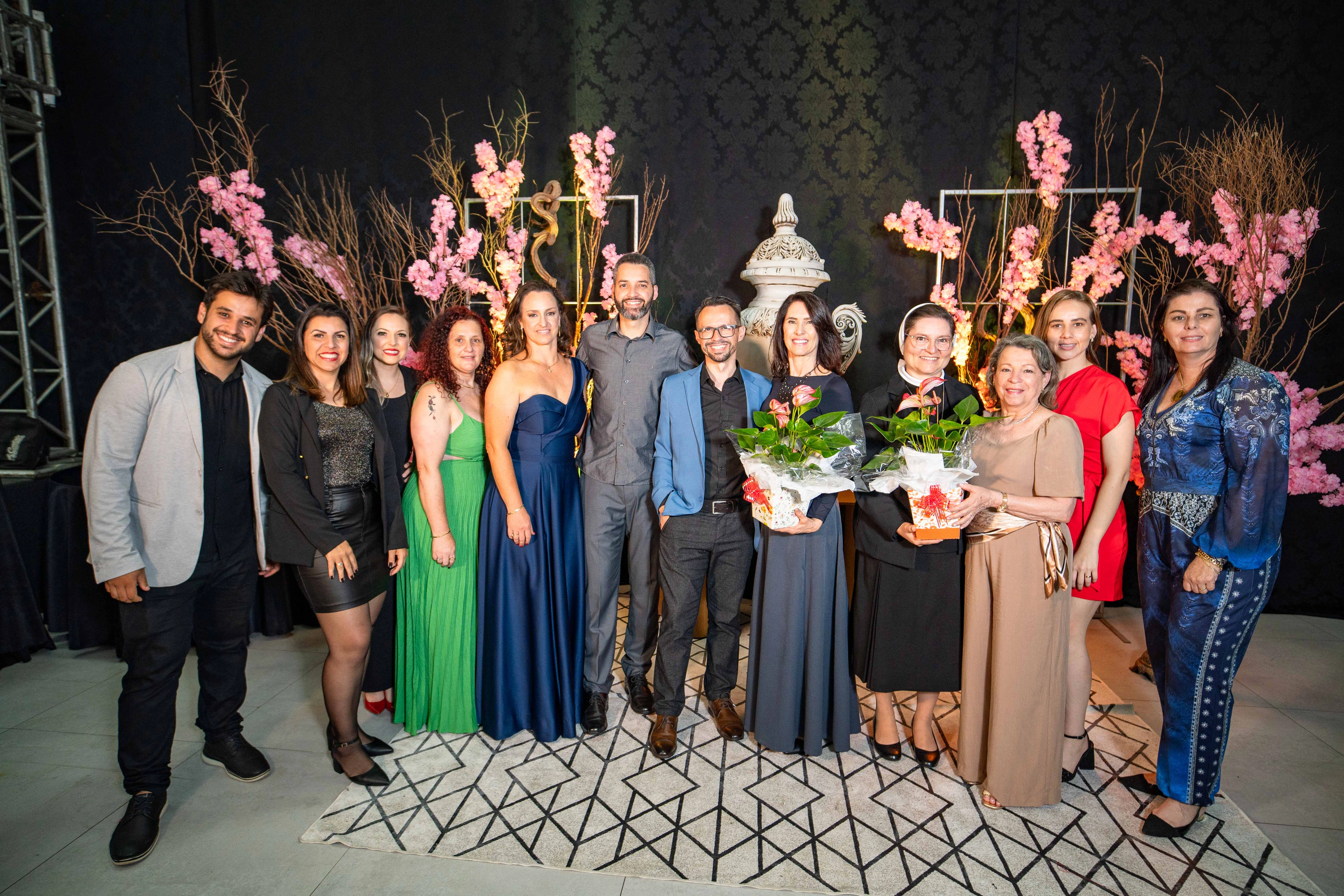 Educadoras da Escola de Educação Básica São Domingos recebem homenagem na Comenda dos Professores Torrenses 2025