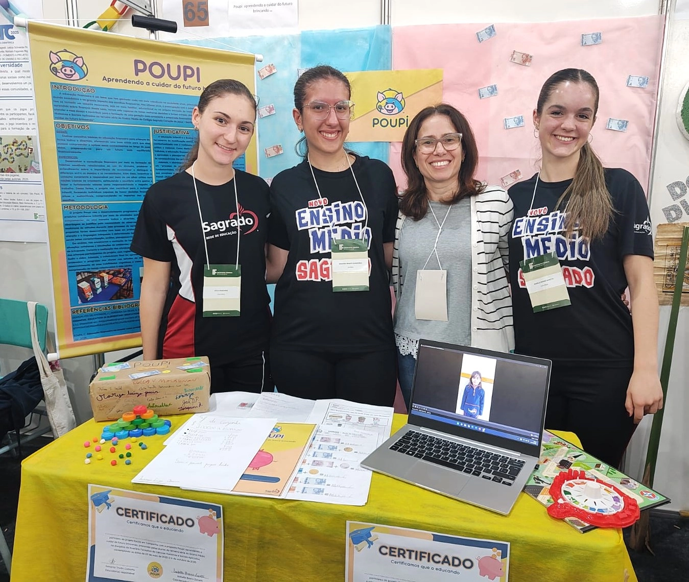 Educandas participam da Mostra Técnica Científica do IFRS Campus Bento Gonçalves e recebem Prêmio Destaque