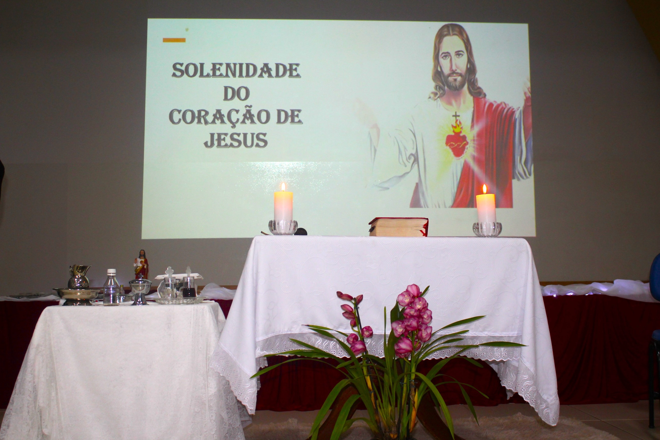 Celebração da Solenidade do Sagrado Coração de Jesus emociona Comunidade Educacional 