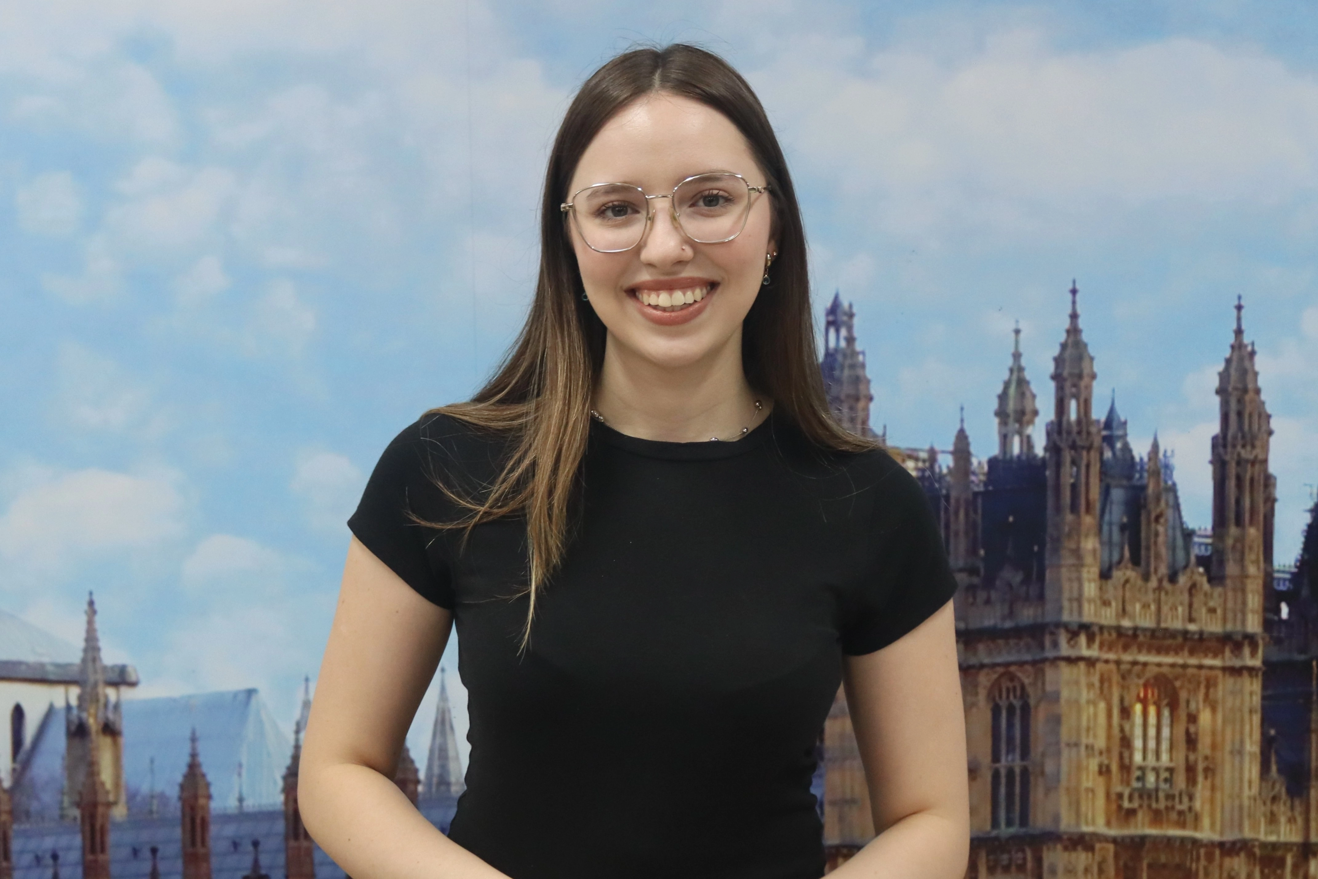 Ex-educanda do Colégio Sagrado Coração de Jesus é aceita em sete universidades internacionais