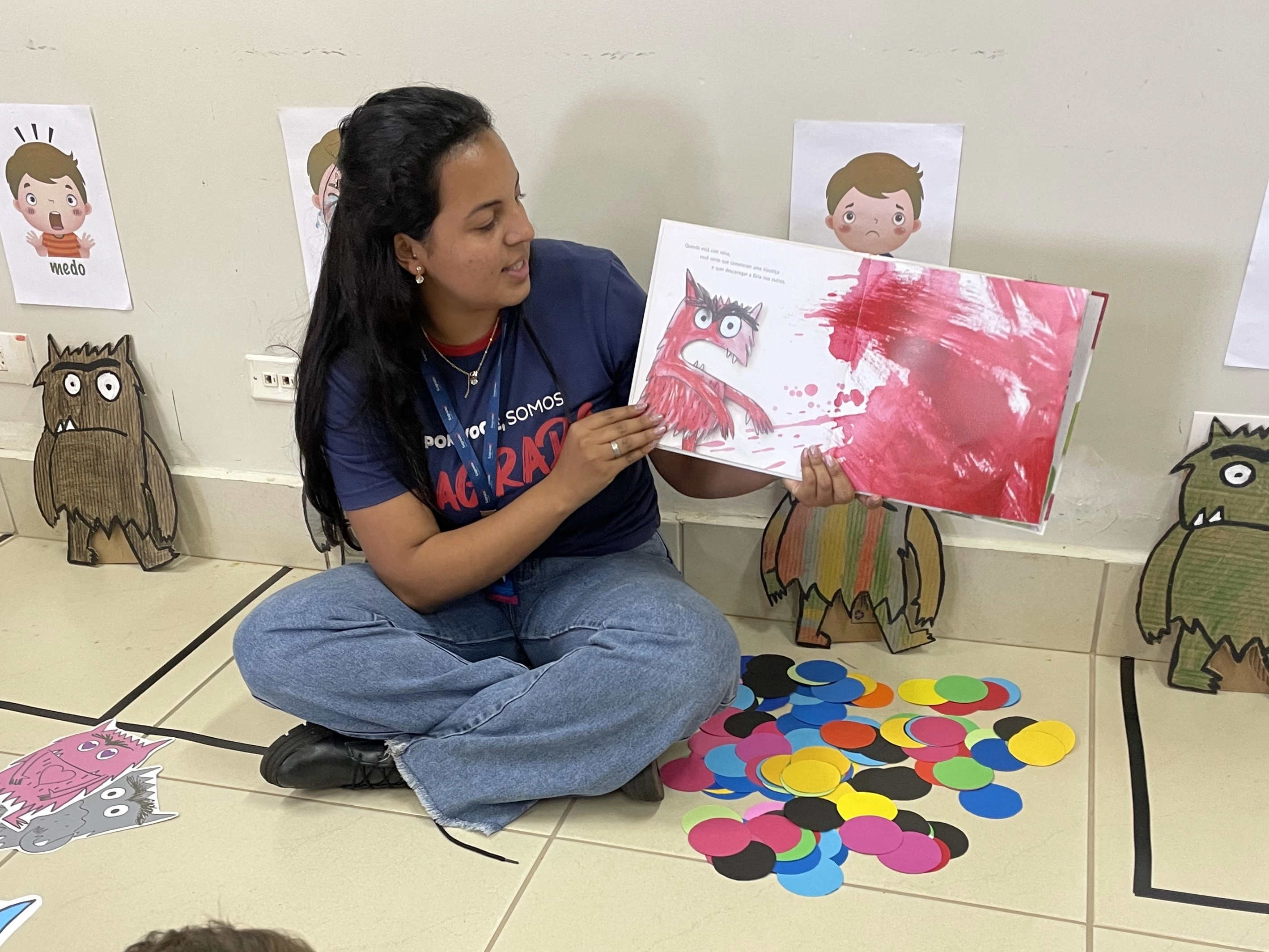 Organizando sentimentos: o monstro das cores na Educação Infantil