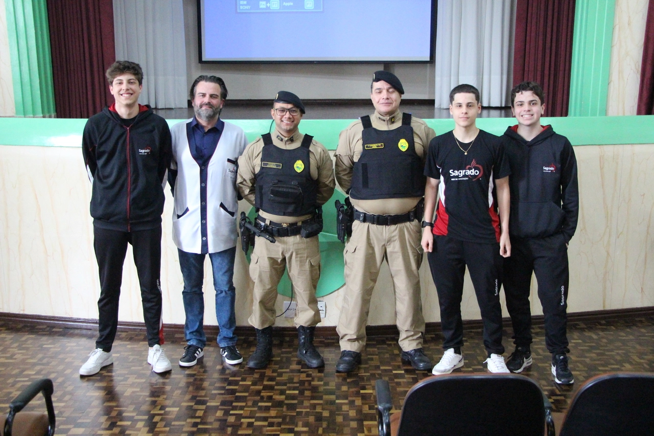 Ação com o Batalhão de Patrulha Escolar Comunitária promove reflexões sobre bullying