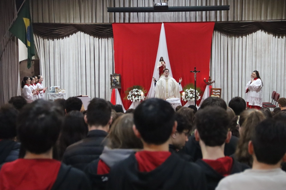 Unidades Educacionais celebram a Solenidade do Sagrado Coração de Jesus