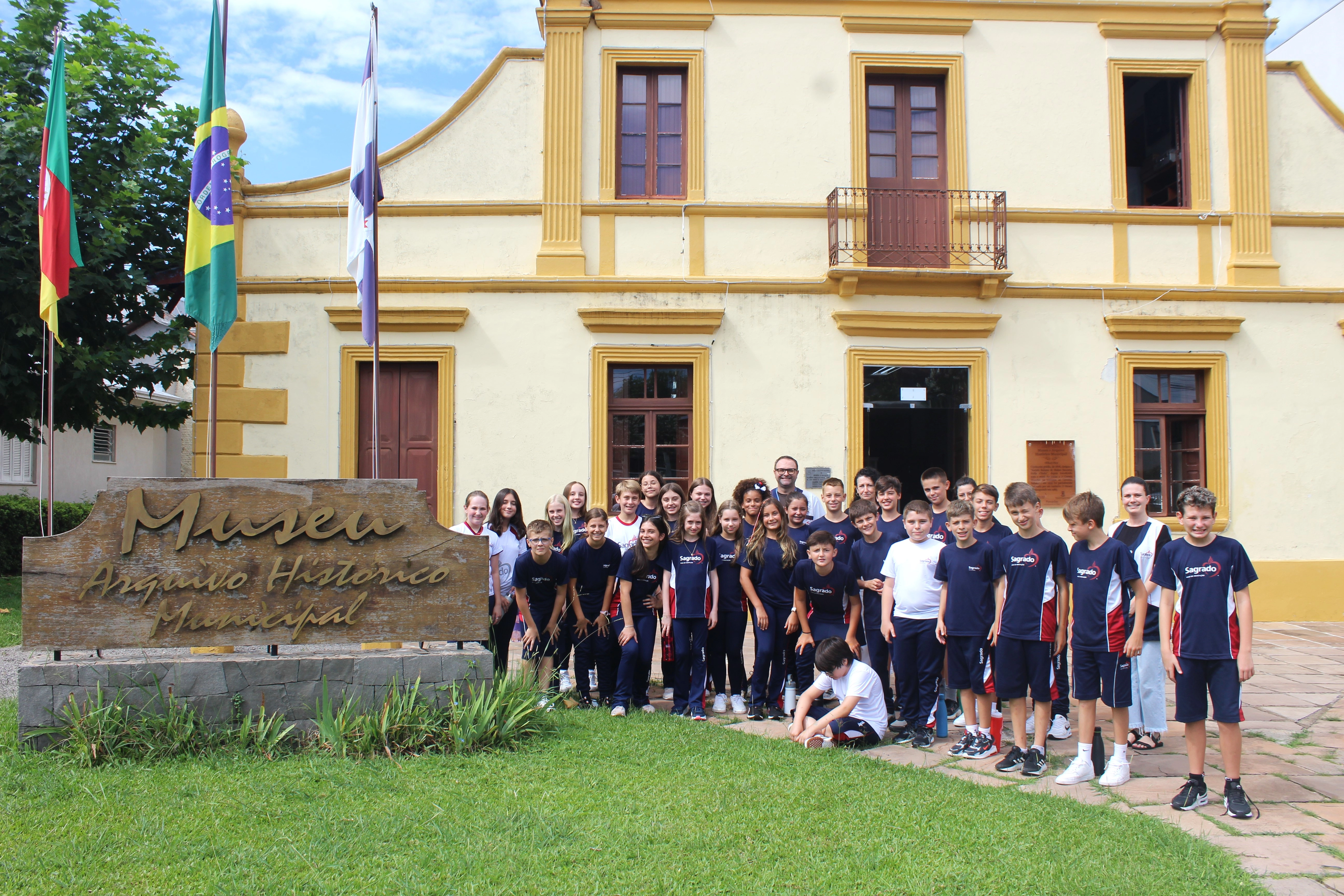 Explorando a História: aprendizado além da Sala de Aula