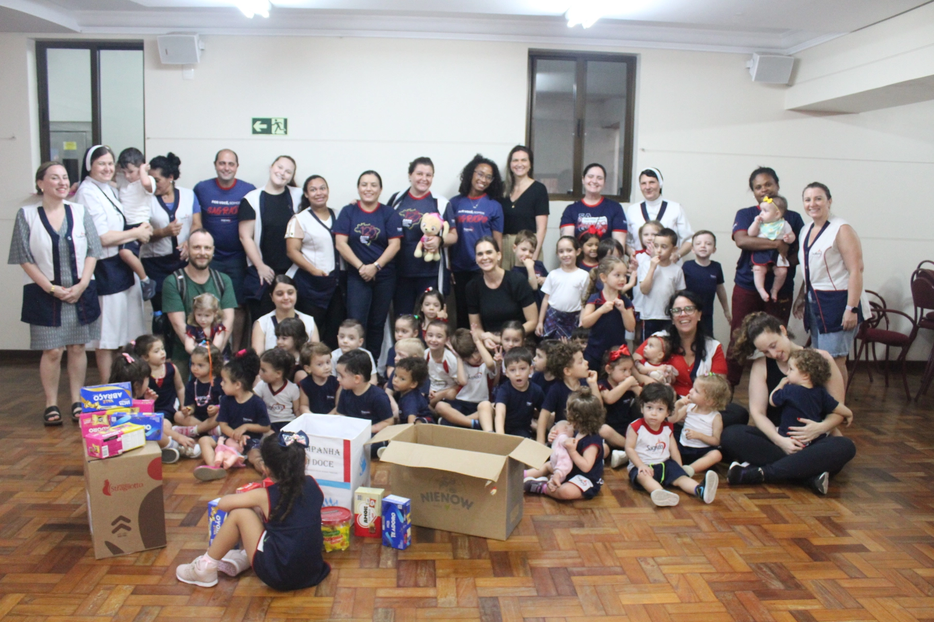 Campanha do Doce mobiliza famílias e leva alegria a crianças