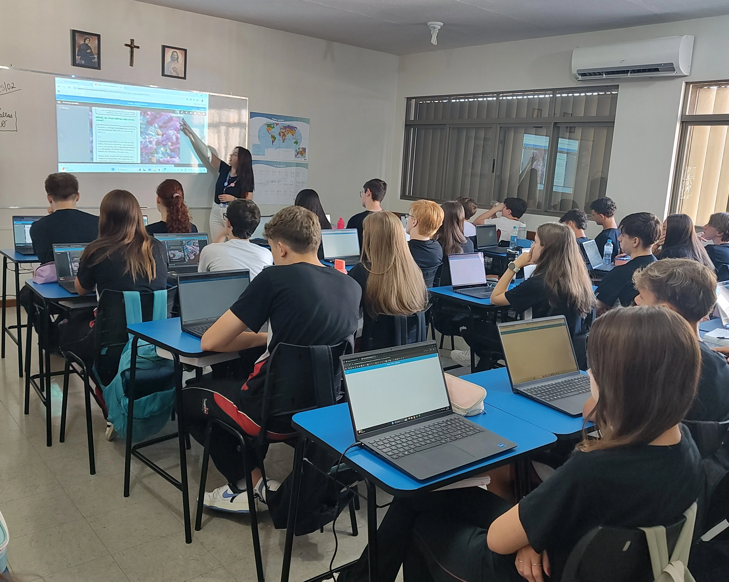 Formação Iônica para educandos da 1ª série