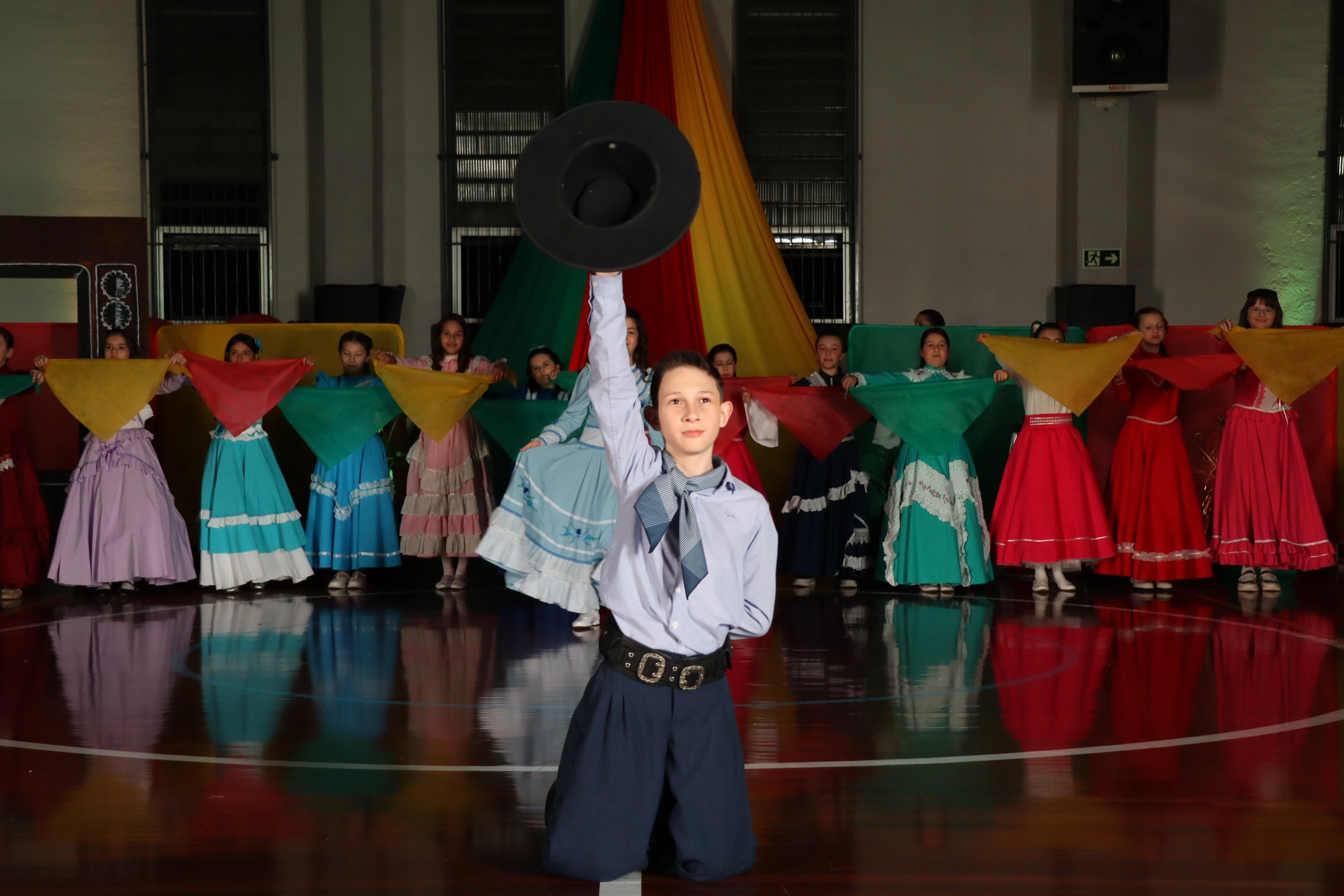 Noite Gaúcha 2025 celebra tradição e cultura 