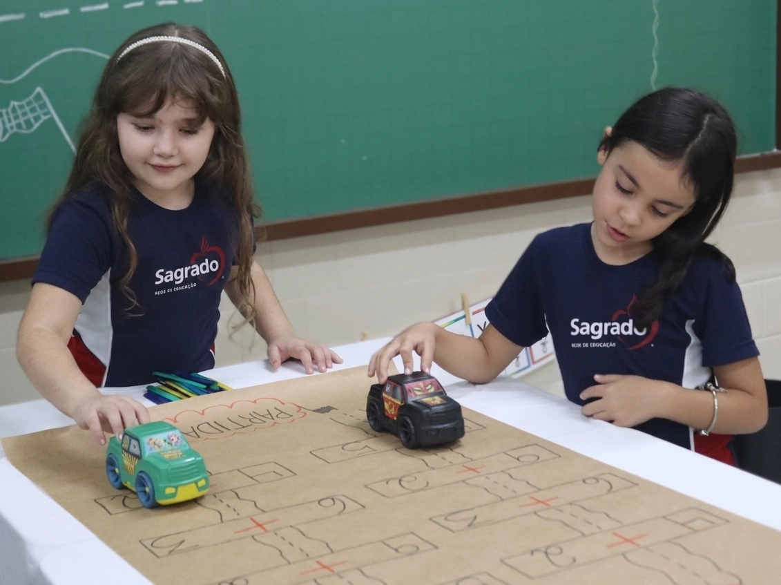 “Corrida da Matemática” estimula raciocínio lógico e torna o aprendizado ainda mais divertido no 2º ano 2