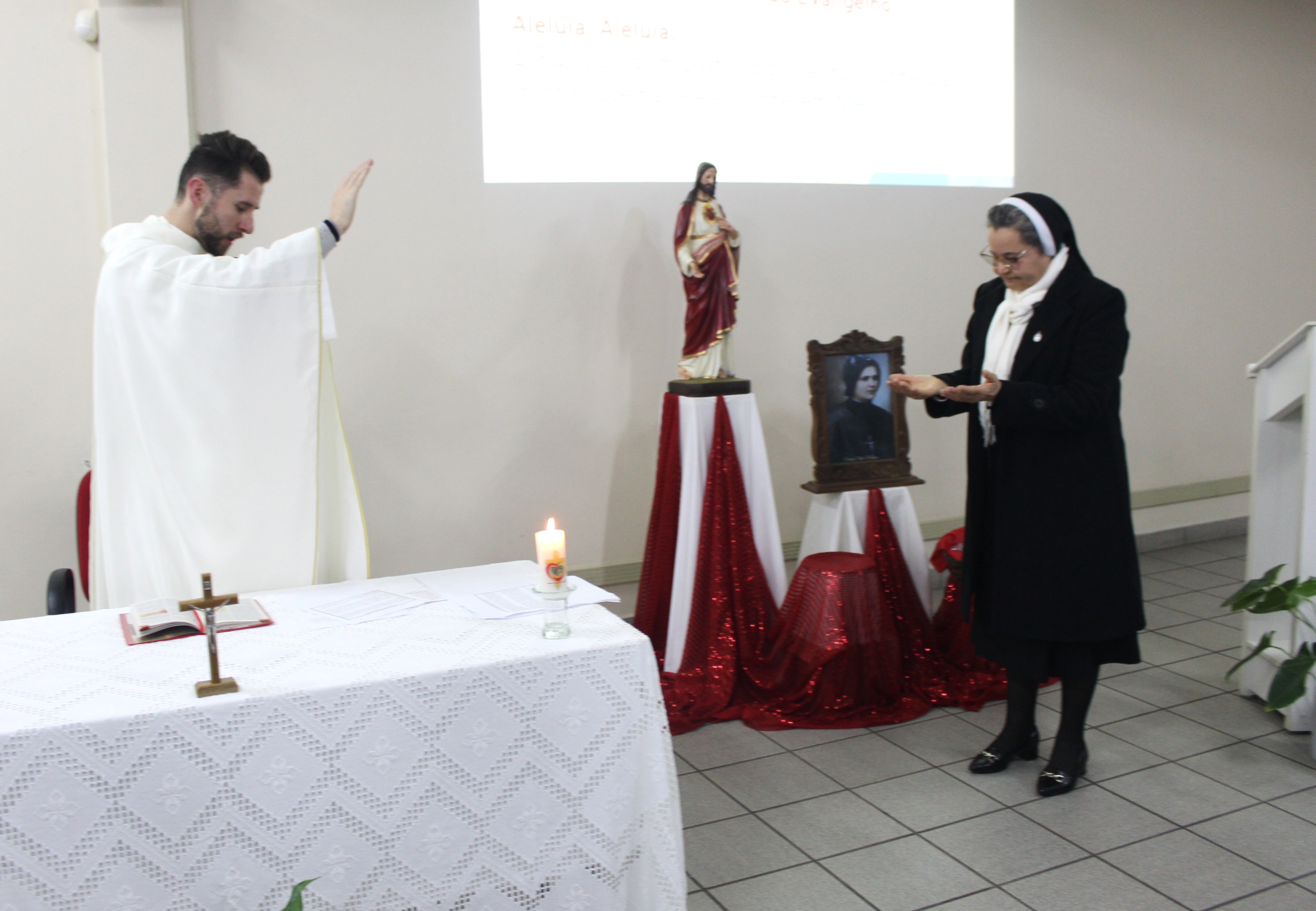 Celebração da Solenidade do Sagrado Coração de Jesus reúne Comunidade Educacional
