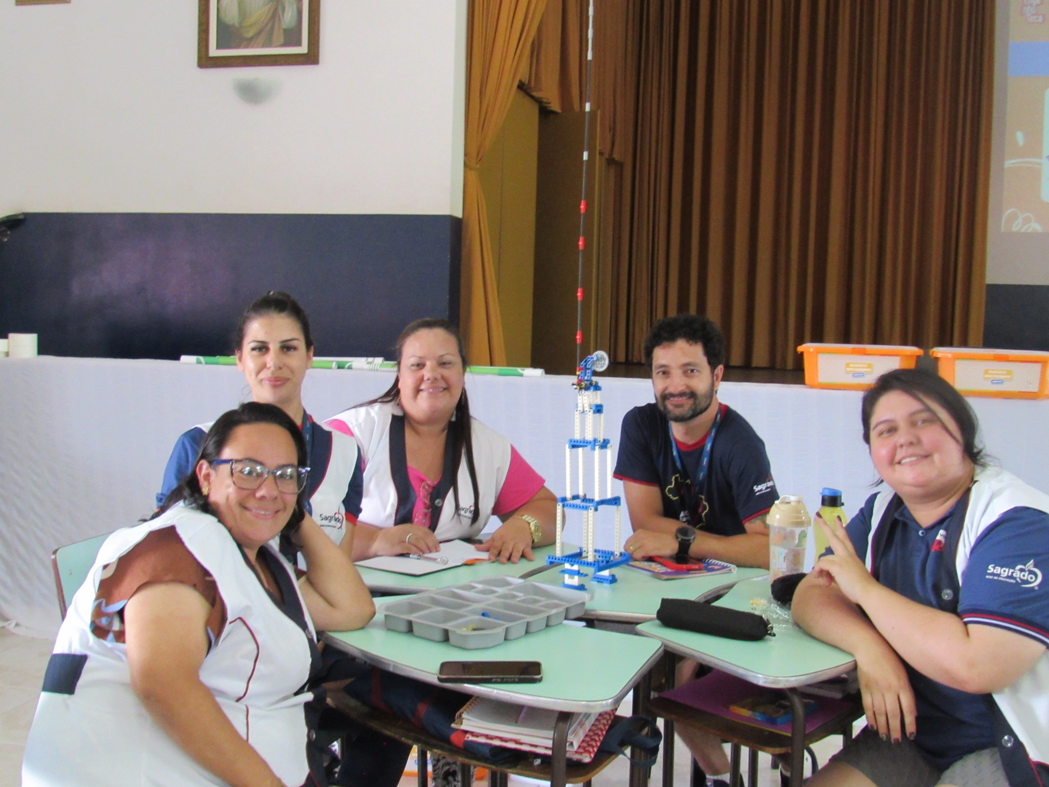 Formação apresenta Projeto ZOOM Education for Life aos educadores