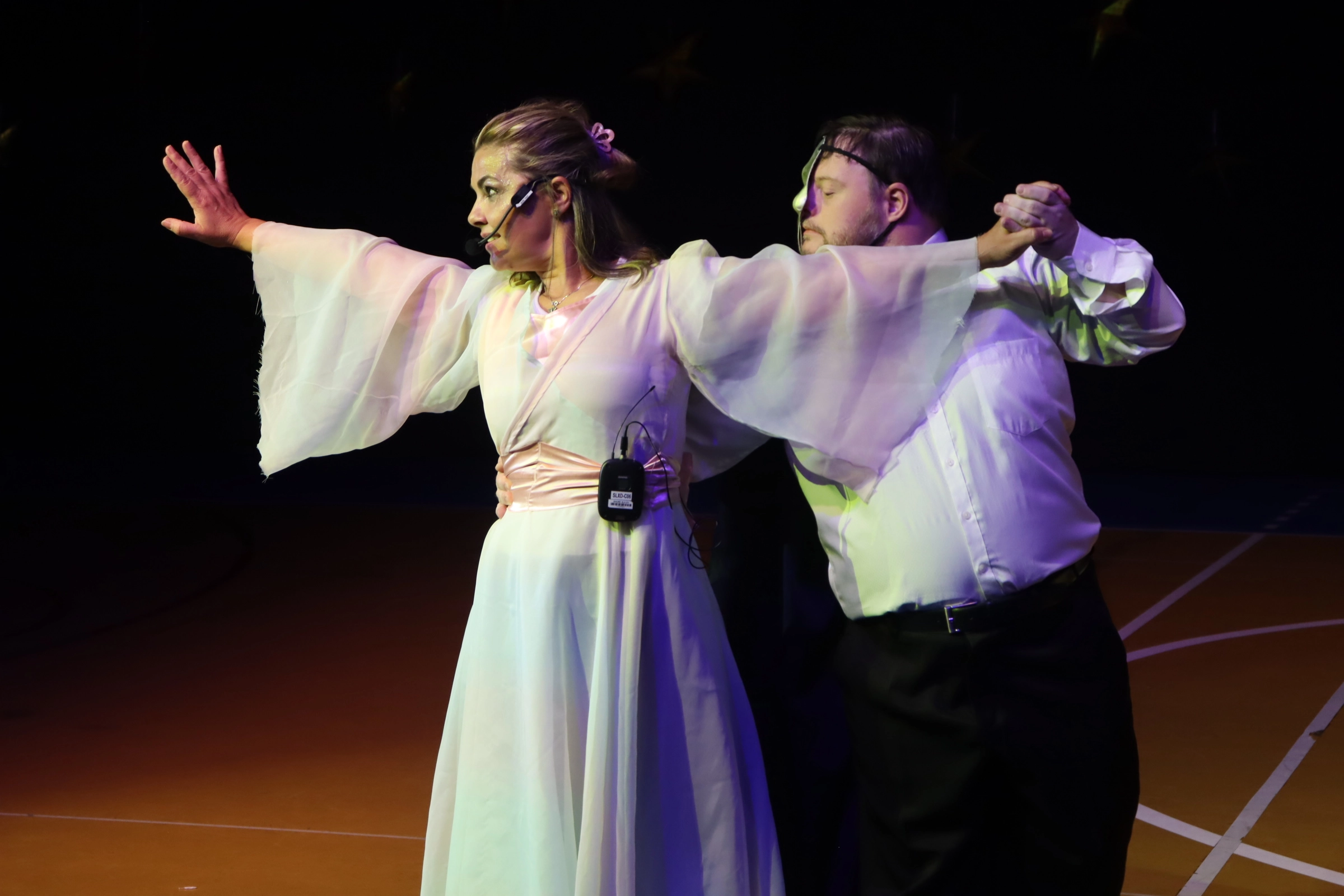 Espetáculo Faces emociona público com apresentação da Banda Marcial Madre Merloni