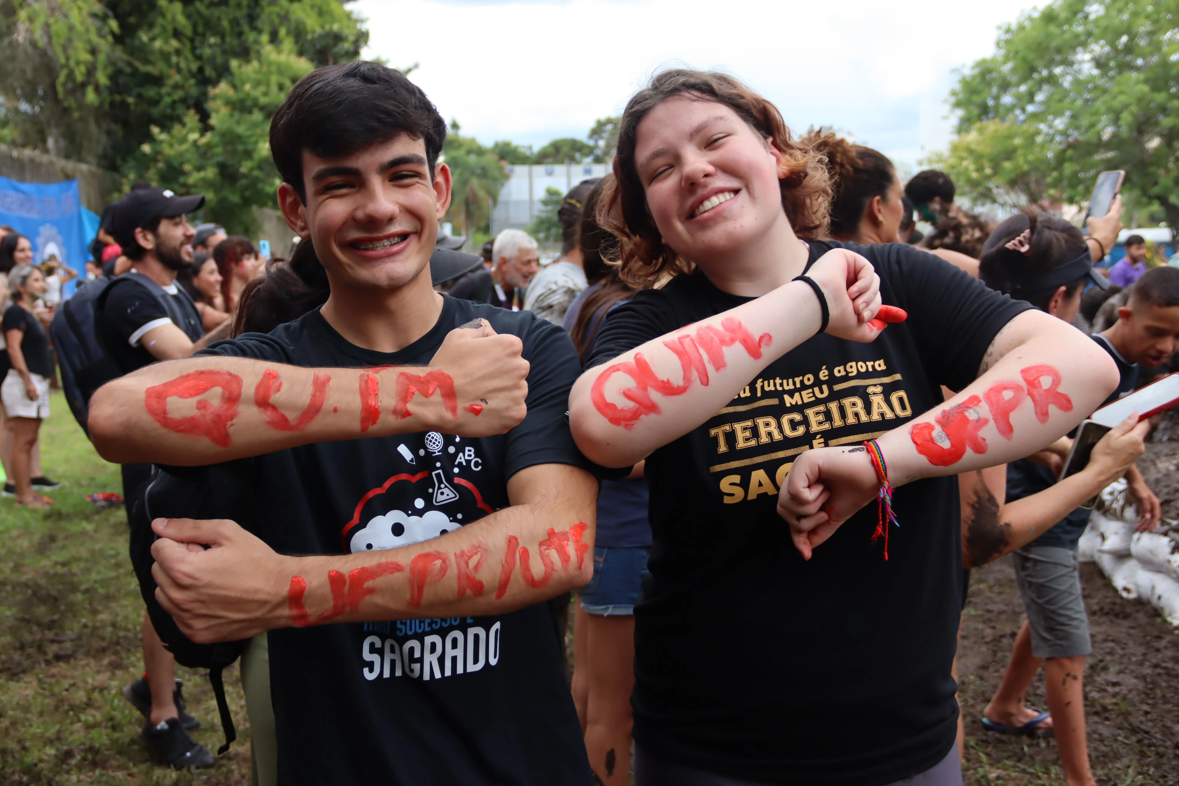 Educandos comemoram aprovações na UFPR