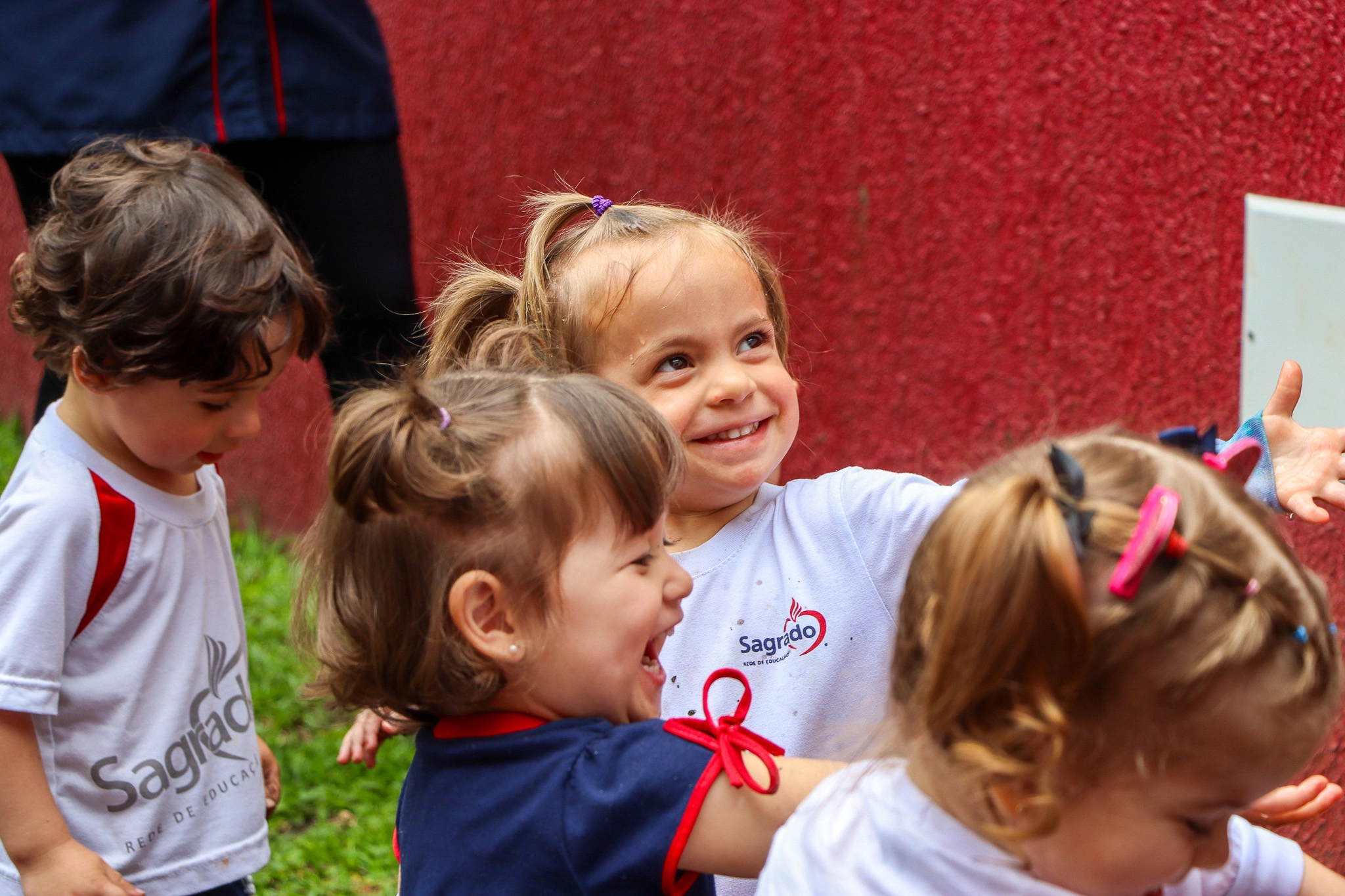 Turma Pés pelo Mundo: explorando a terra e descobrindo novas sensações