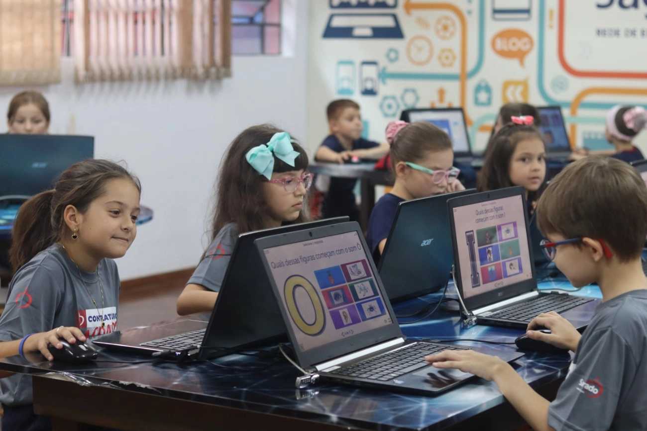 Como o Contraturno escolar transforma o tempo livre em cuidado e aprendizado