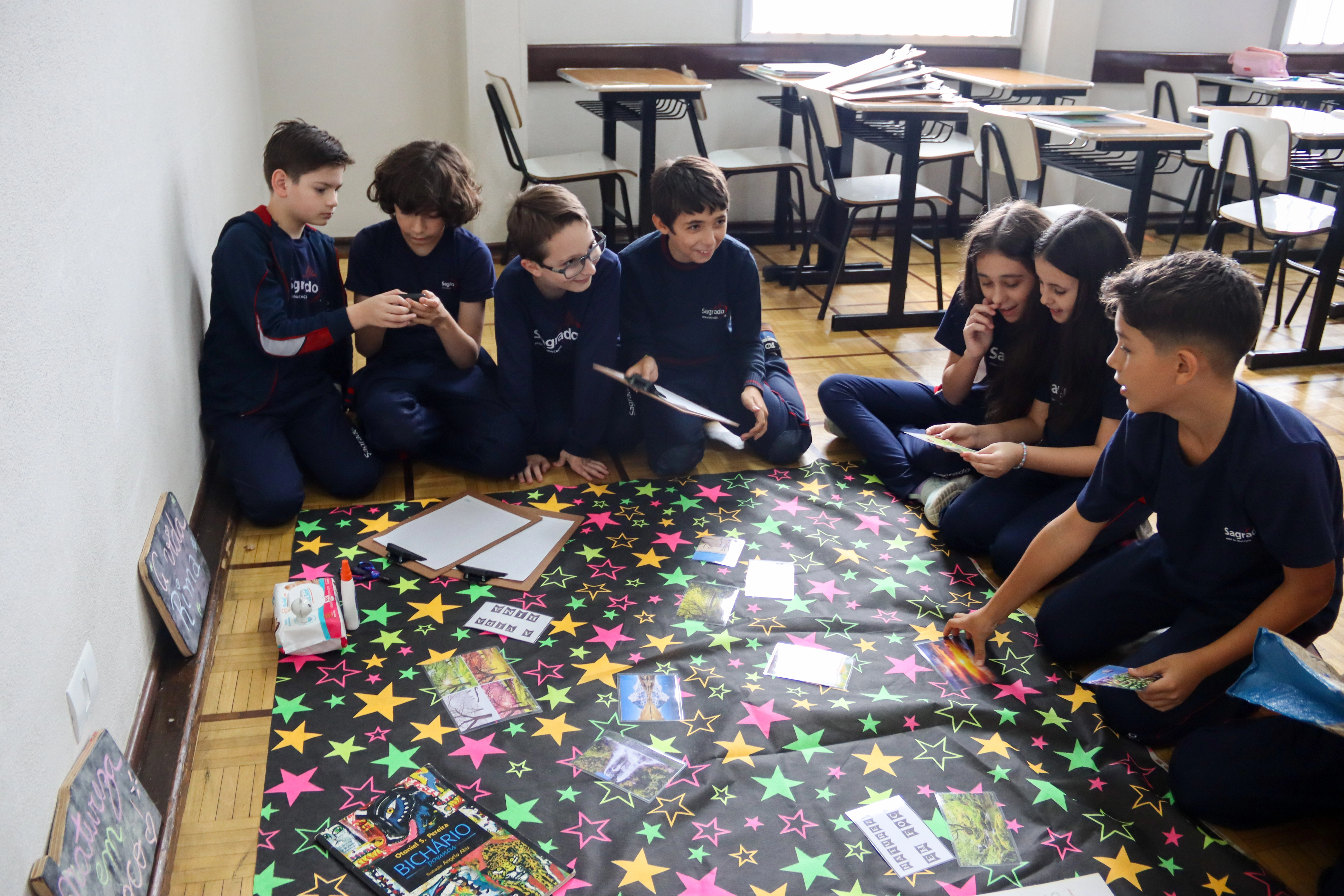 Contexto Investigativo aproxima 4ºs anos do universo da poesia