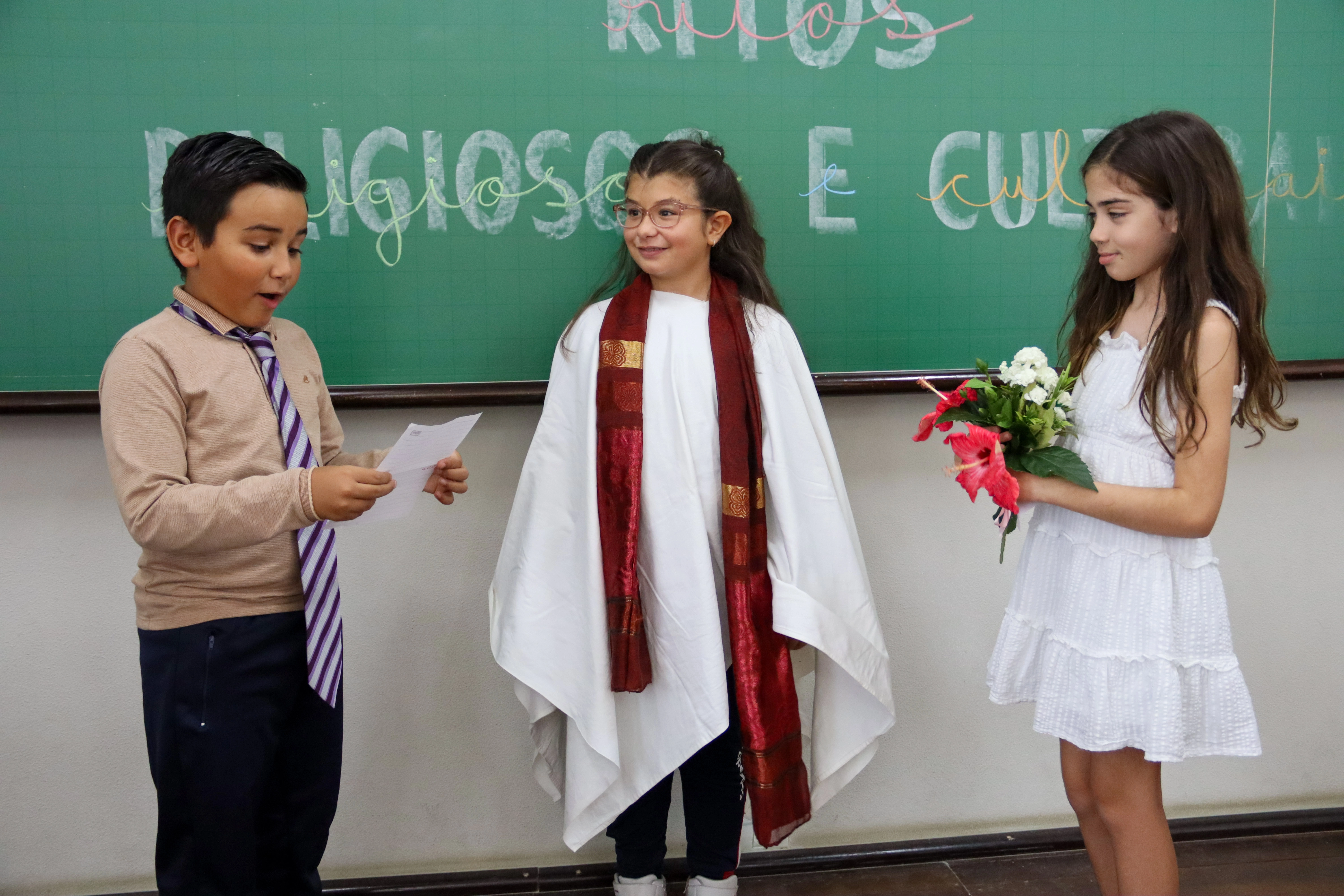 4ºs anos dão vida aos ritos em Atividade Avaliativa de Ensino Religioso