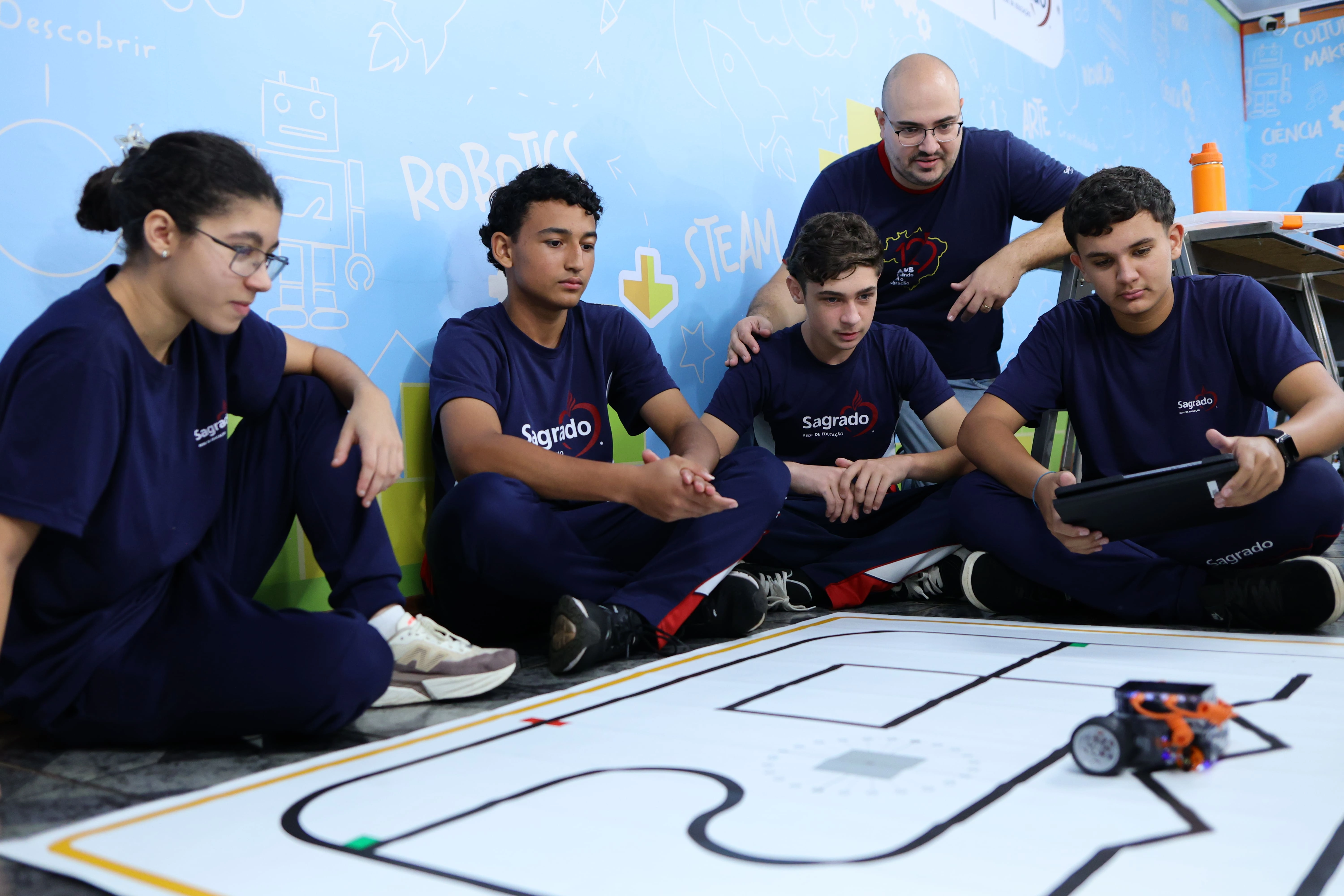 Educação Digital amplia experiências de aprendizagem e prepara educandos para os desafios contemporâneos