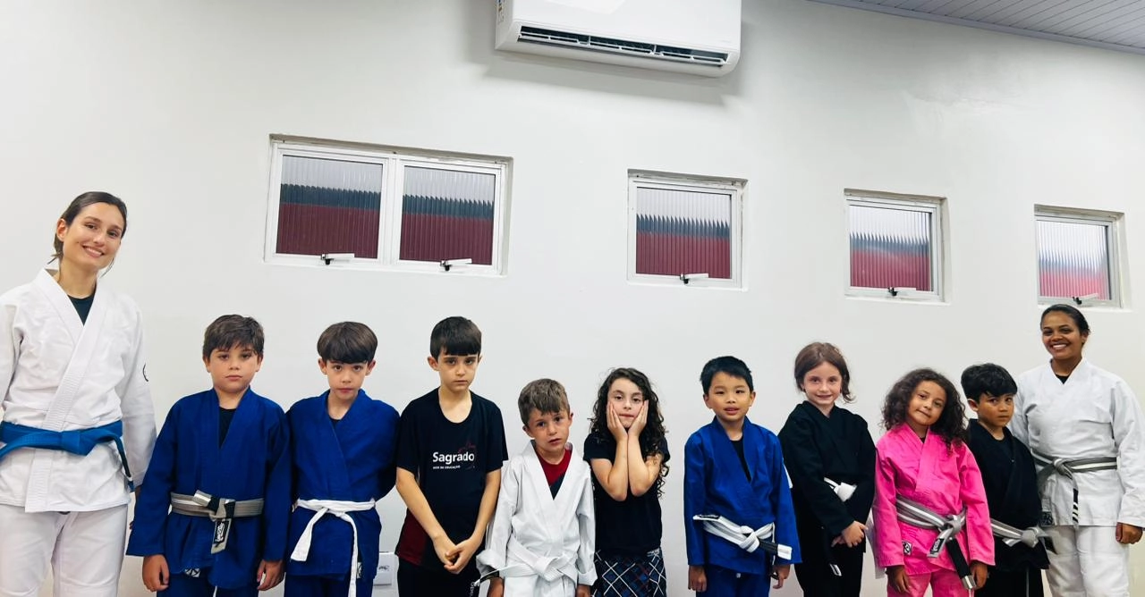 Aulas de Jiu-Jitsu para educandos do Ensino Fundamental e possibilidade para Educação Infantil na Escola de Educação Básica São Domingos