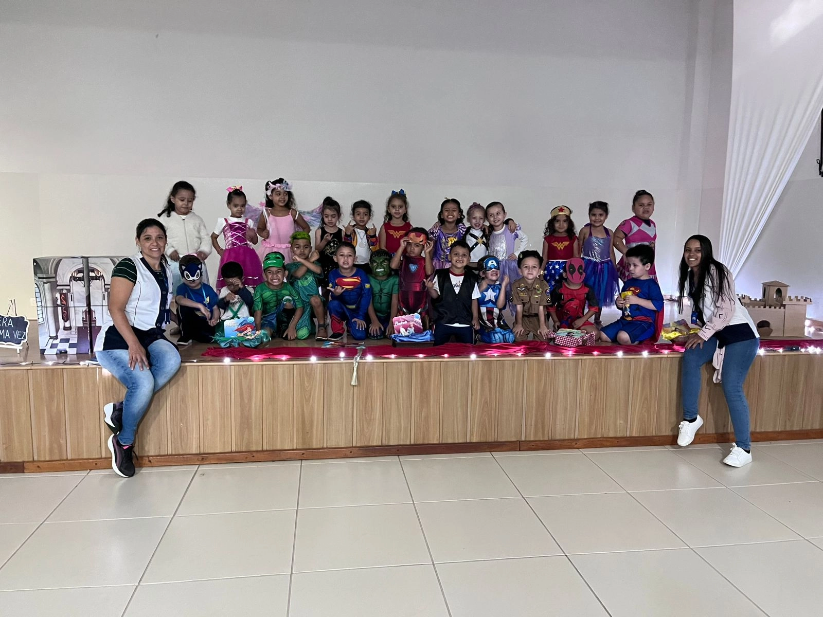Magia e imaginação marcam início do módulo “Era Uma Vez” no Infantil IV